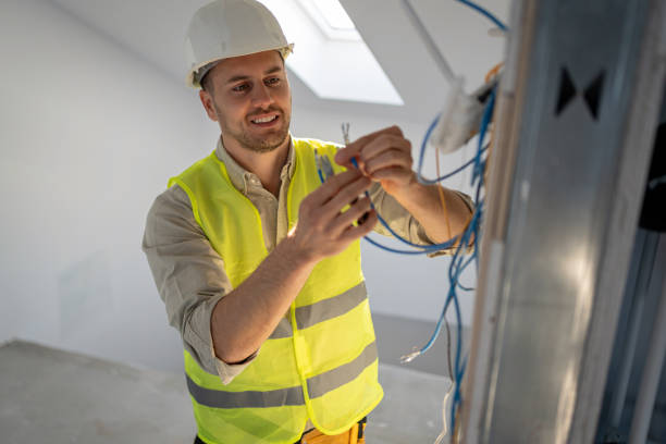 Best Commercial Electrician Services  in Lake Ronkonkoma, NY